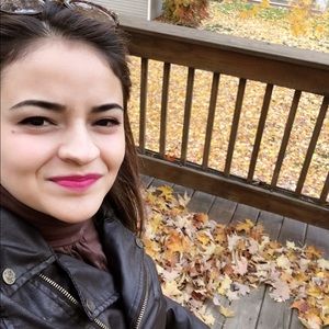 Meet your Posher, Anabel